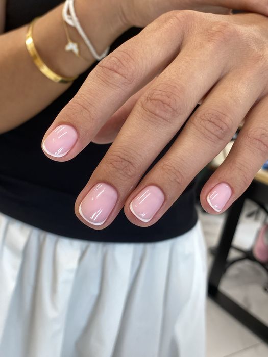 Манікюр. Педикюр. Осокорки, Позняки, Срібнокільська 22.  Комплекс