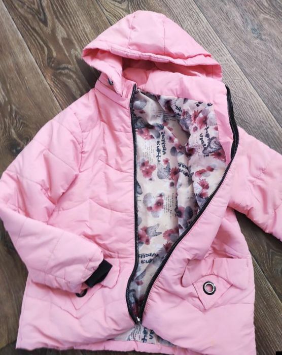 Віддам пуховик на дівчинку. 11/12 р Розмір