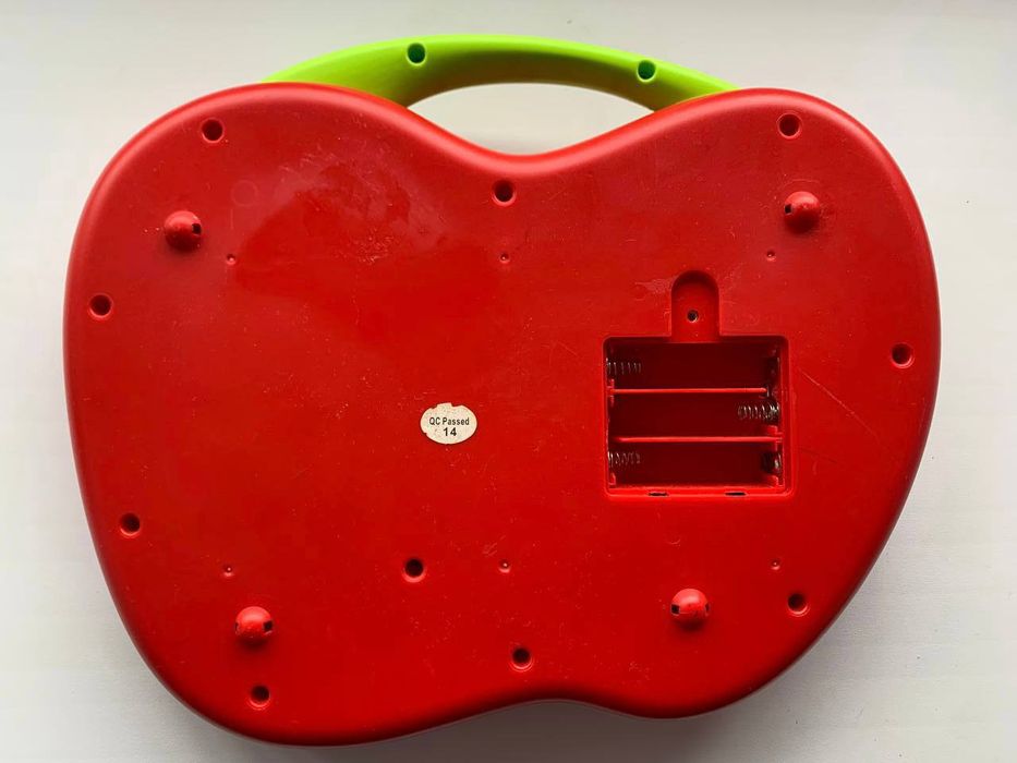 Музична розвиваюча іграшка " Яблуко"