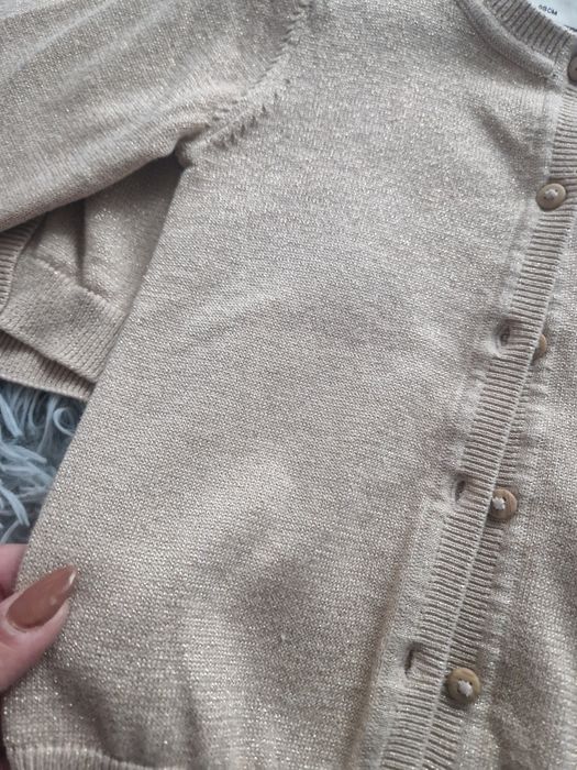 C&A Nowe sweterki dla bliźniaczek złota nitka 98