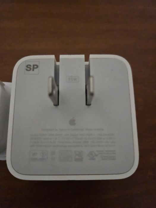 Блок питания Apple 35W Dual USB C Port А2671