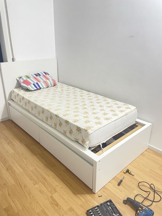 Cama de solteiro