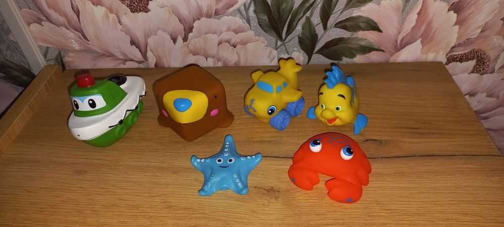 Резиновые игрушки,пищалки,для ванны,уточка,мороженое,краб,покемон,слон