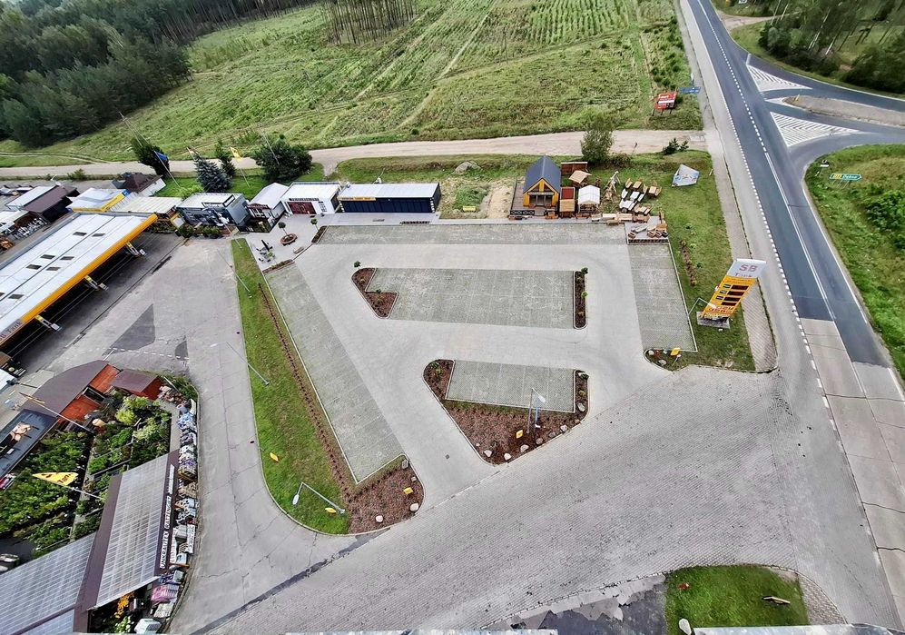 Wynajem powierzchni pod pawilon handlowy - nowy parking Polenmarkt