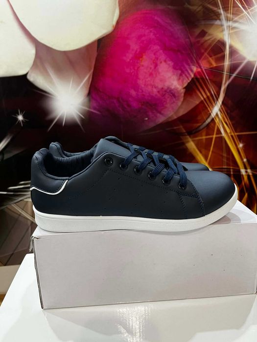 Stylowe lekkie męskie sneakersy NOWE