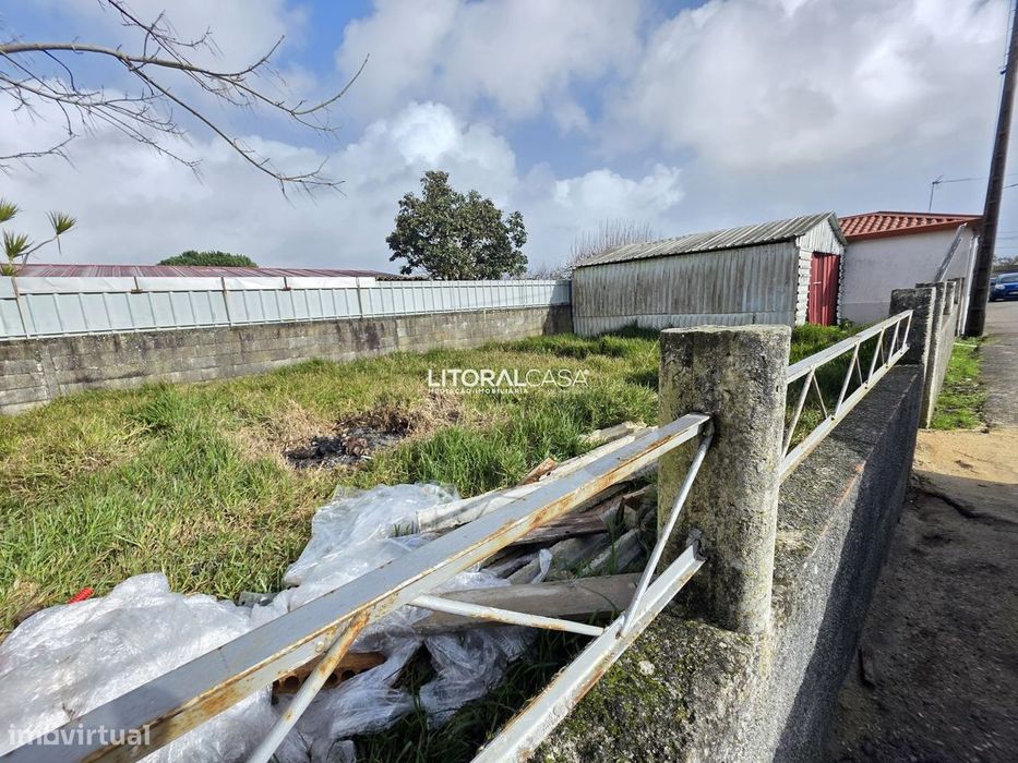 Terreno com 18 metros de frente