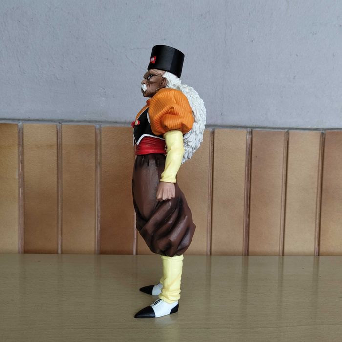 Figura Android 20 Dragon Ball com 25Cm