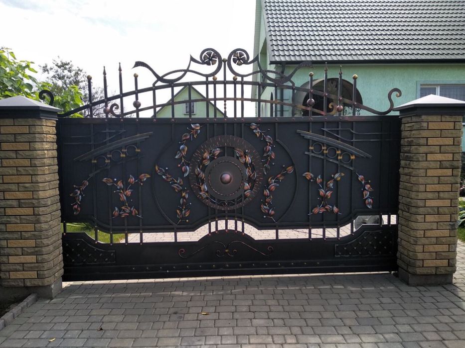 Ковані вироби,відкатні ворота,паркани( ранчо,жалюзі)