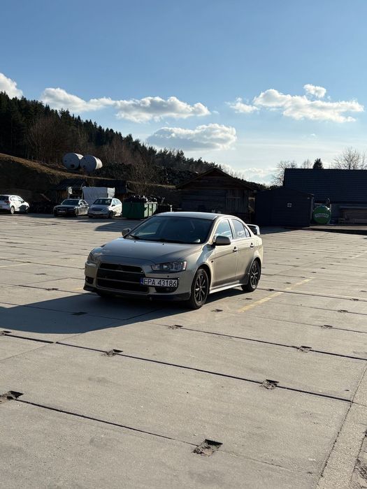 Mitsubishi Lancer stan idealny, stylizacja EVO