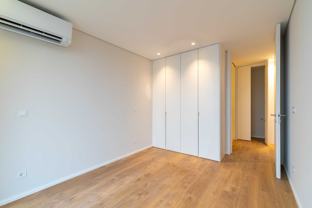 T1 NOVO, pronto a habitar, com excelentes acabamentos, em frente ao Parque da Cidade