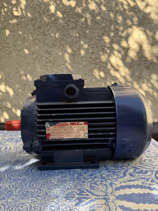 Асинхронний електродвигун 1,5 квт 1395 обертів/хв.