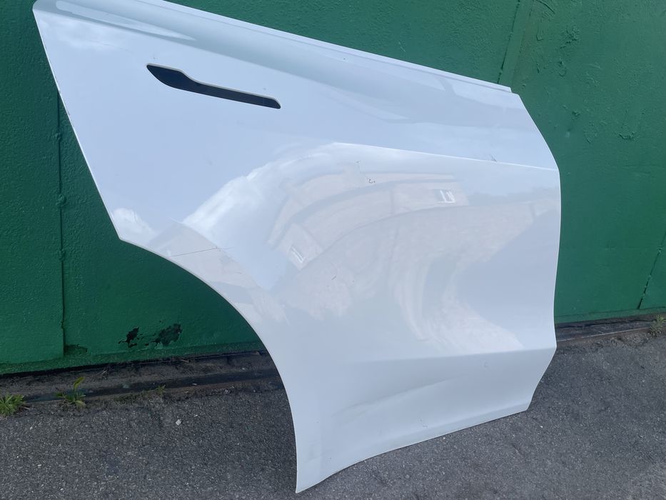 Двері праві тесла Y MY Tesla model y
