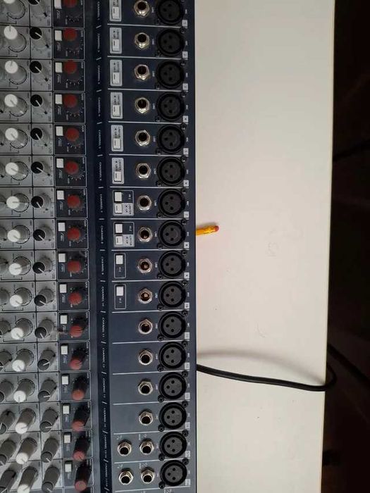 Mesa Mistura Soundcraft Signature 22