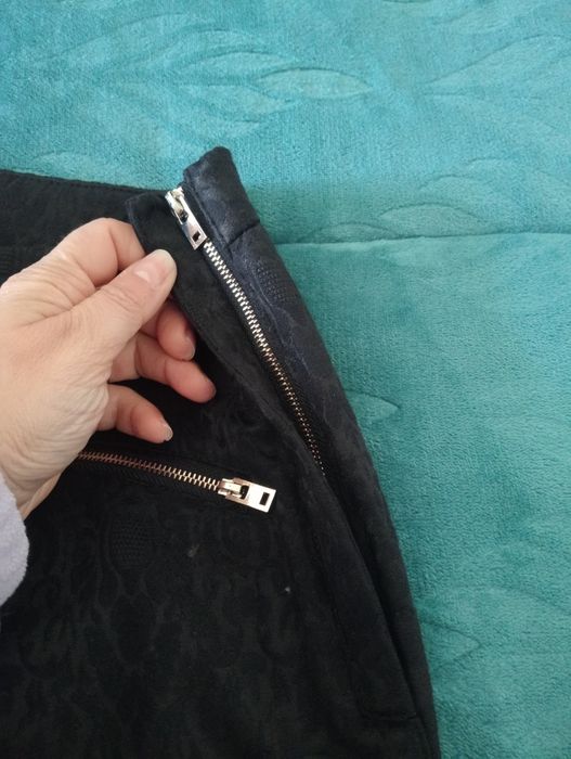 Calças pretas Sfera