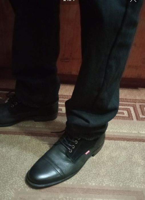 Чоловічі шкіряні ,брендові черевики LEVIS