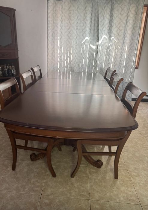 Mesa Madeira Extensivel Maciça com 6 cadeiras