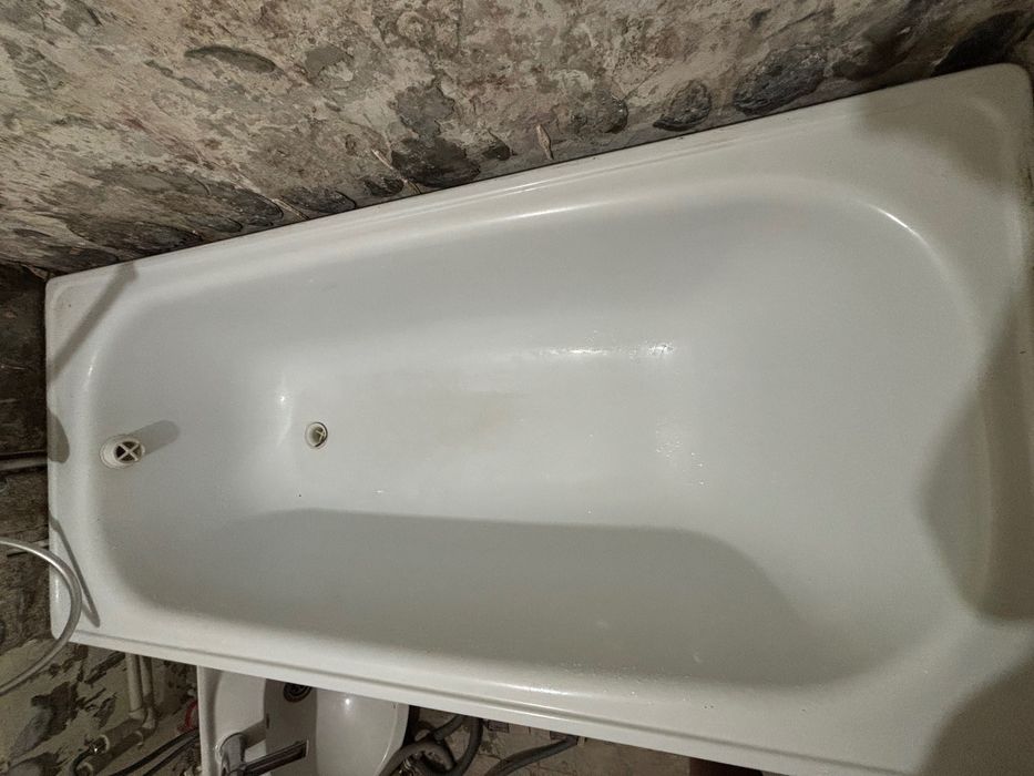 Продам ванну б/у 150 на 70