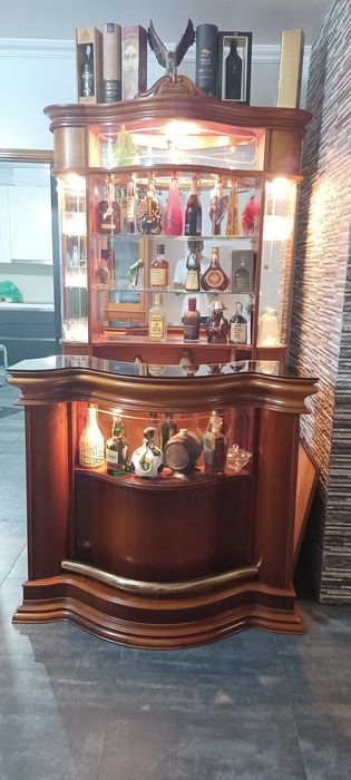 Bar de Sala - Madeira Maciça