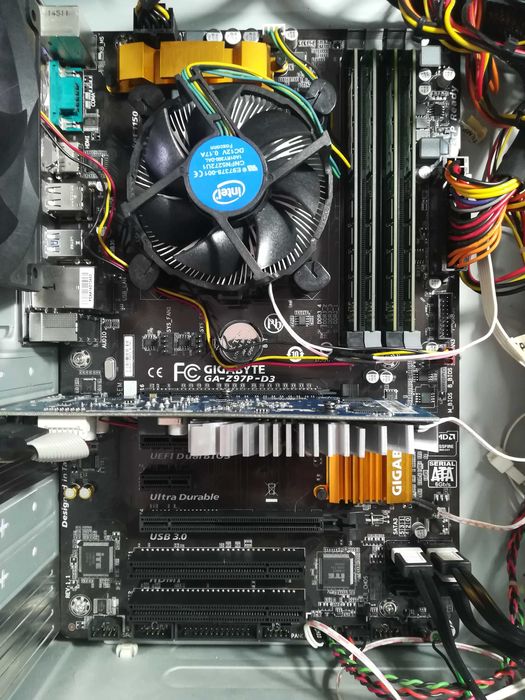 Pc-GAMING 4ªGen.I5- 4460 3,2Ghz,16Gb,SSD120+HDD 2TB+Nvidia Gforce210