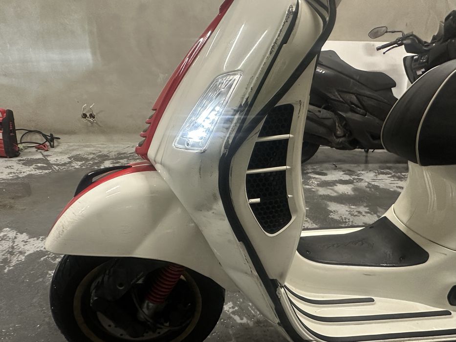 Piaggio Vespa 300 gts Super