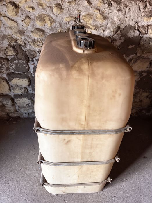 Zbiorniki 1000l i 2000l Kautex