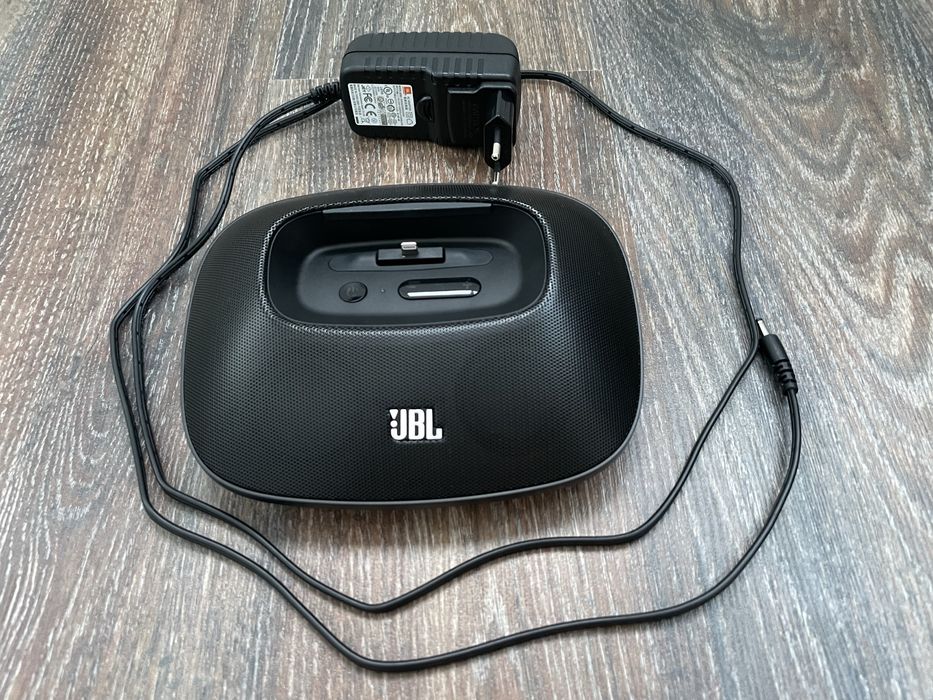 Докстанция JBL OnBeat Micro для iPhone и iPod