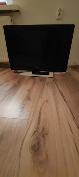 Telewizor Sharp Aquos 26 cali.