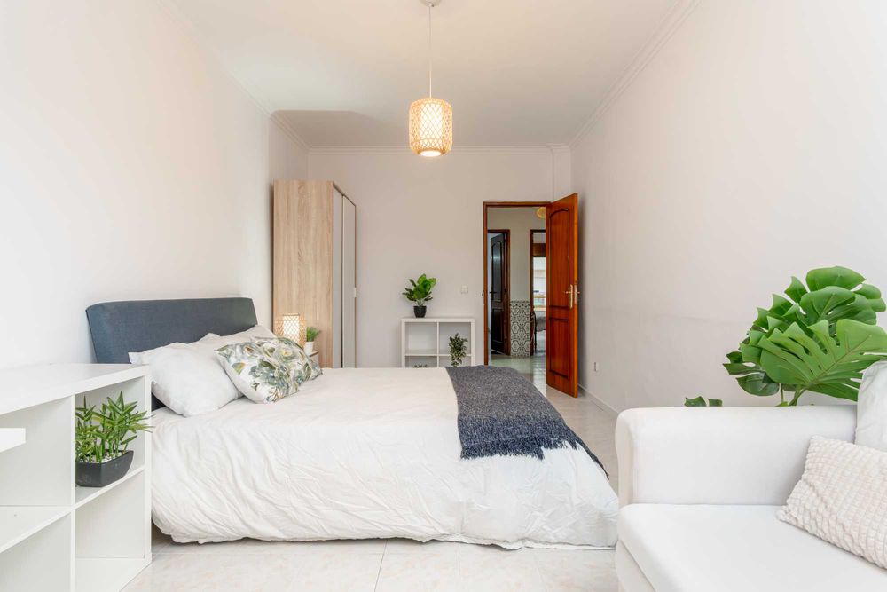 Quarto Amora zona com transportes