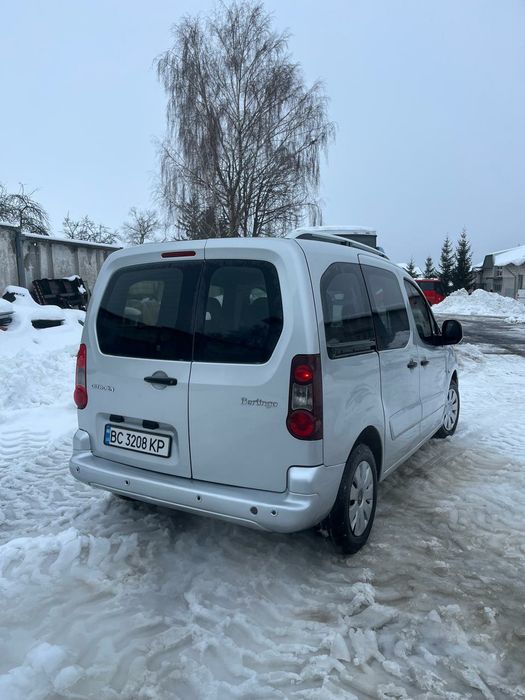 Продаю сітроєн  берлінго 2010р