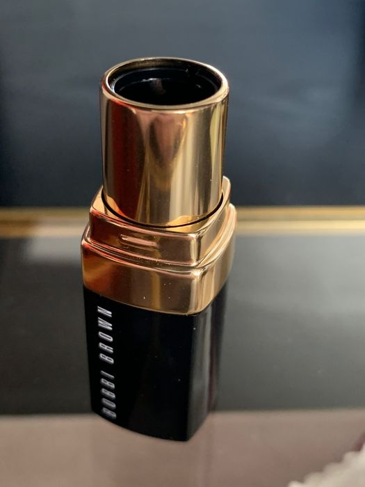 Bobbi Brown Beige 2 szminka