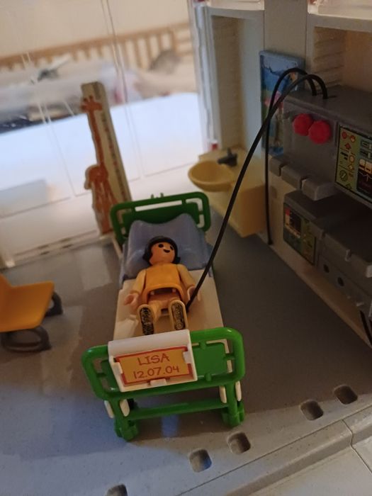 Playmobil duży szpital z wyposażeniem