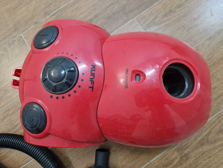Aspirador KUNFT SL224 com acessórios 1400W–1600W