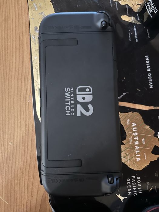 Nintendo switch 2 + три гри( zelda botw, super smash bros + animal crossing