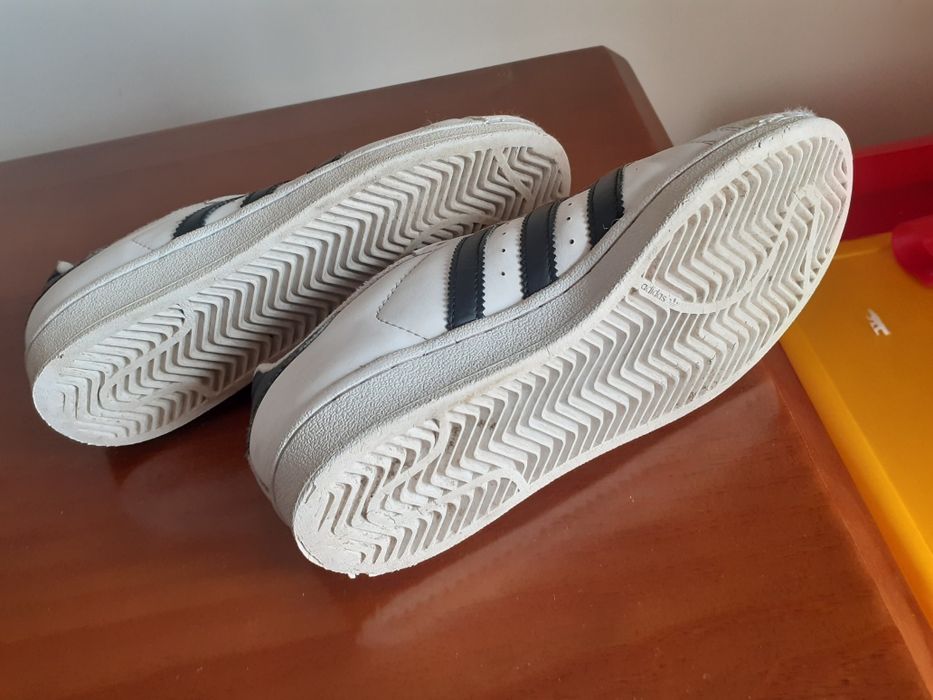 ADIDAS Superstar
