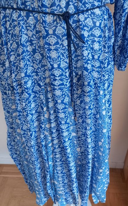 Sukienka midi marki Zara. Rozm. XXL