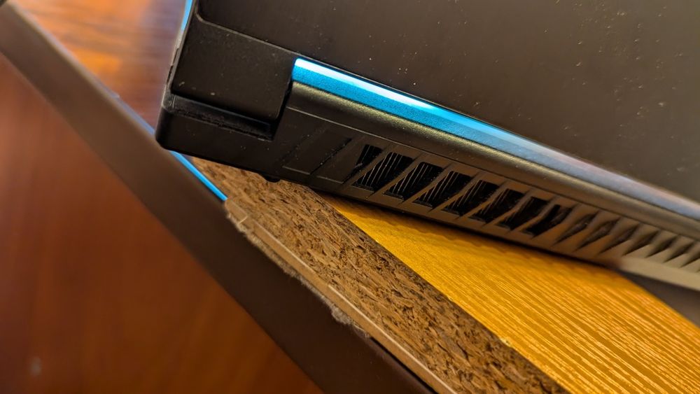 MSI GF65 Thin 10UE rtx3060 144Hz i7-10750H/ram16/ssd512