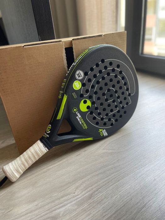 Raquete globo padel