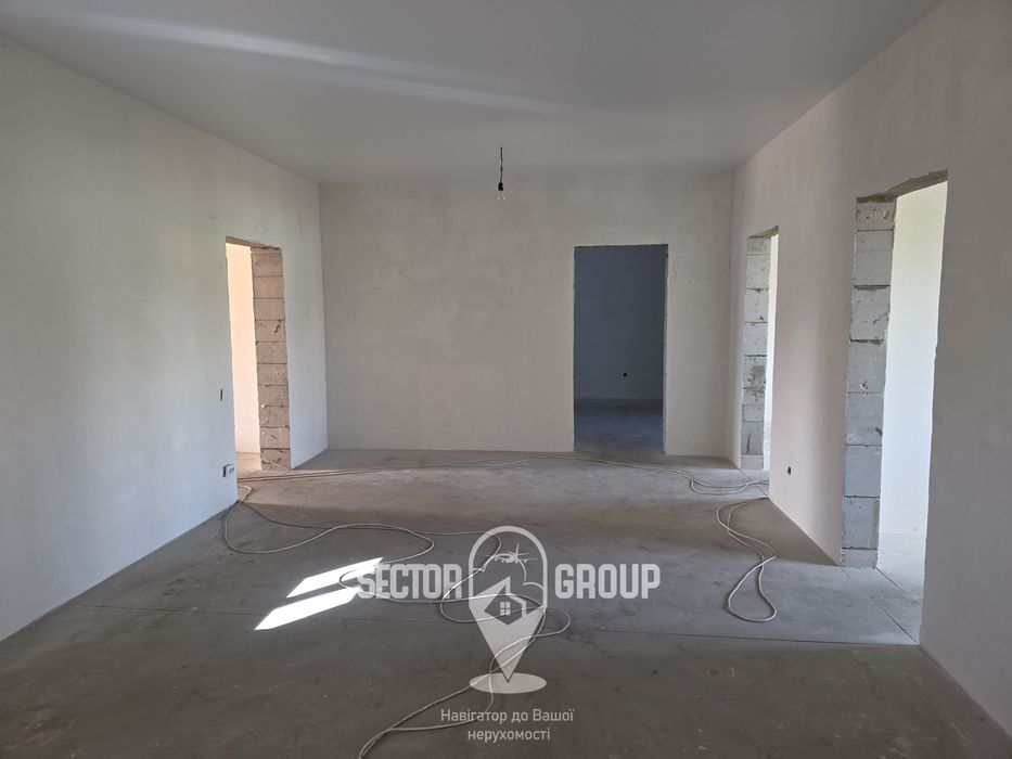 Напроти лікарні. 100кв.м., 2 тераси, 6 соток.