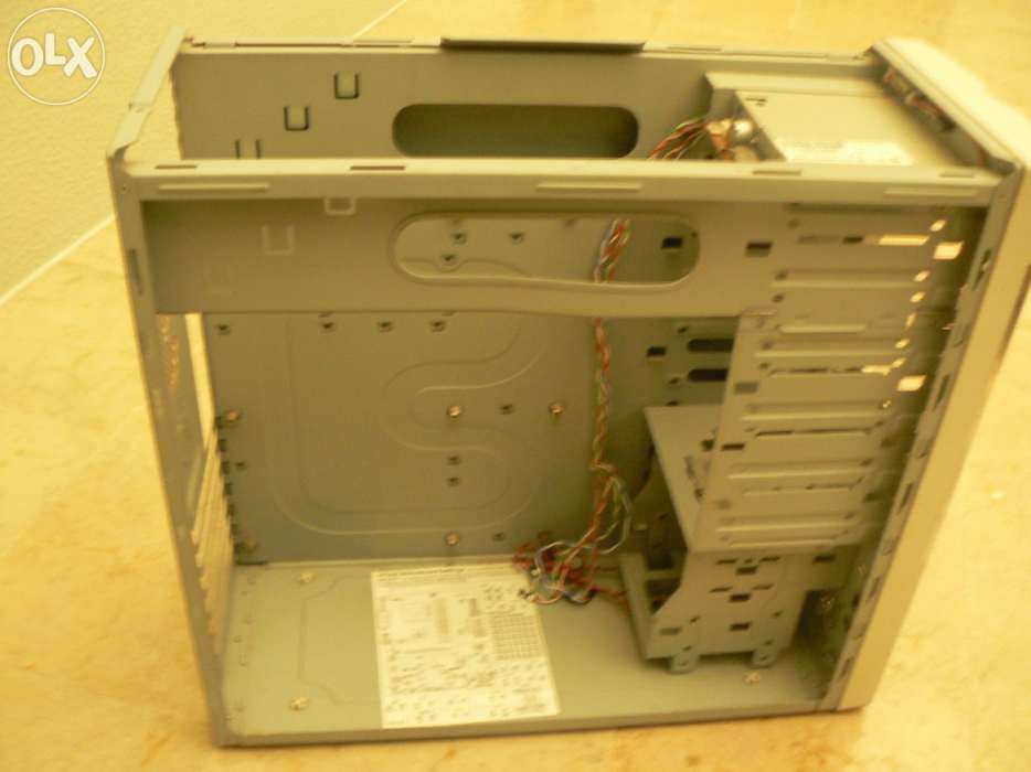 Torre de computador Asus442793720766146561