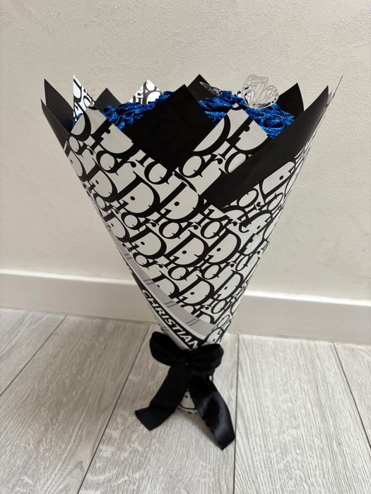 Elegancki bukiet handmade z róż | 14 róż ze wstążki | Gotowy prezent