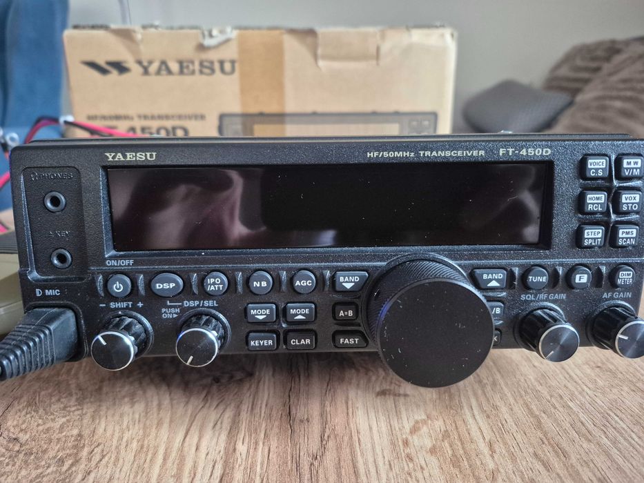 Yaesu FT-450D KF/50 MHz