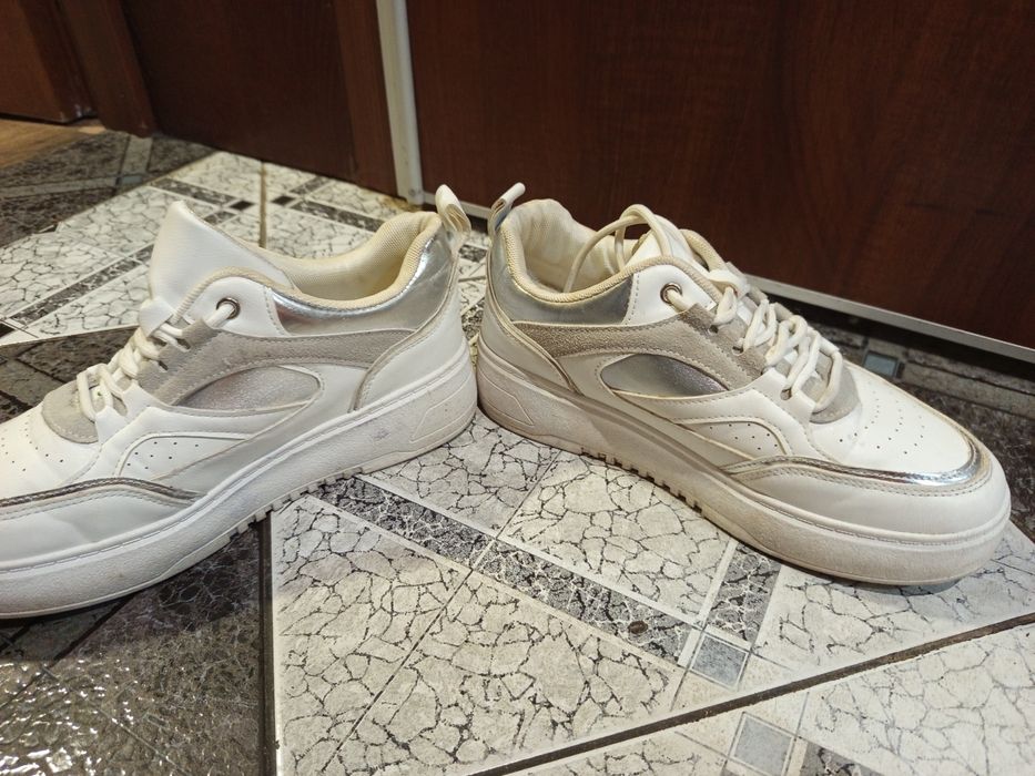 Adidasy rozmiar 40 cena 14zl