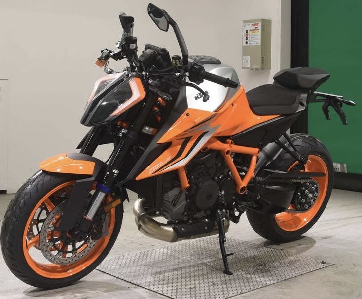 KTM 1290 Super Duke 2023