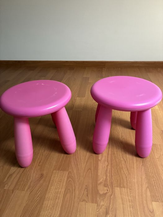 Mesa e 4 bancos ikea Mammut