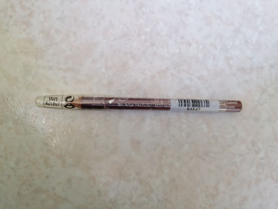 Lápis de contorno de lábios Yves Rocher Novo