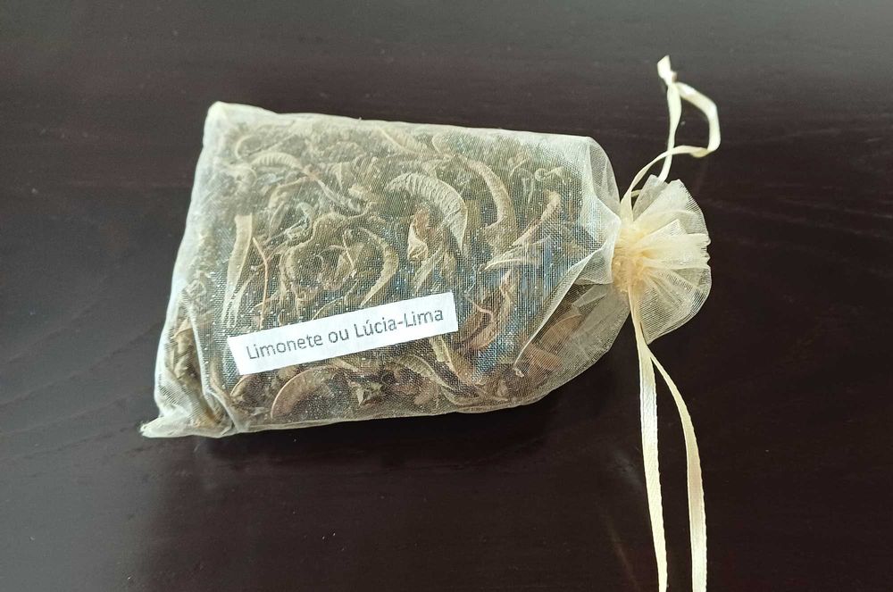 Chá de Limonete ou Lúcia Lima