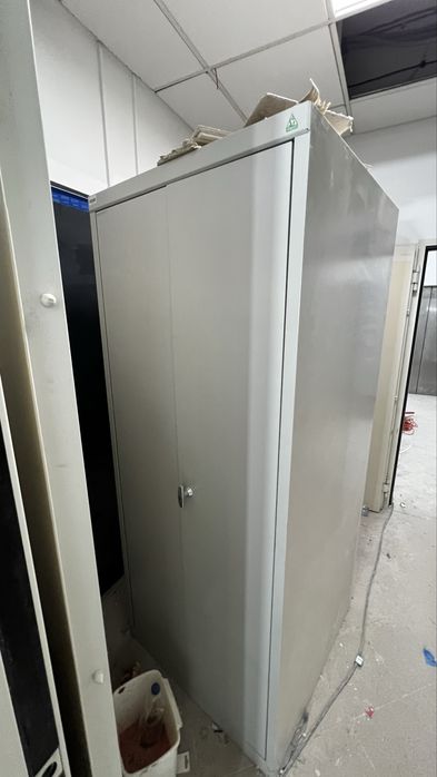 Metalowa szafa obrotowa / karuzelowa – wysoka 200 cm – magazynowa