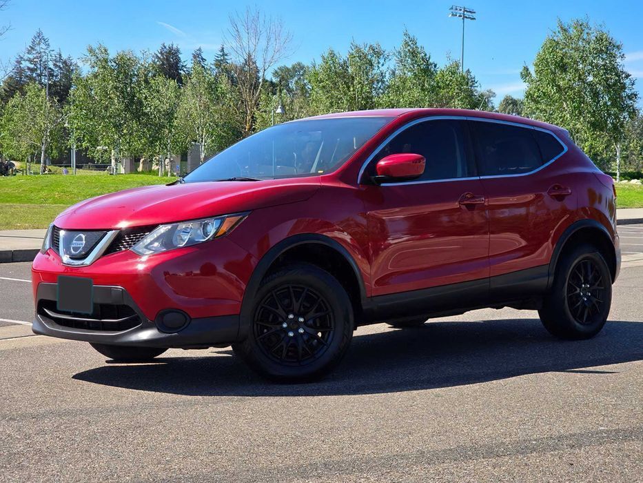 Nissan Rogue Sport      2019