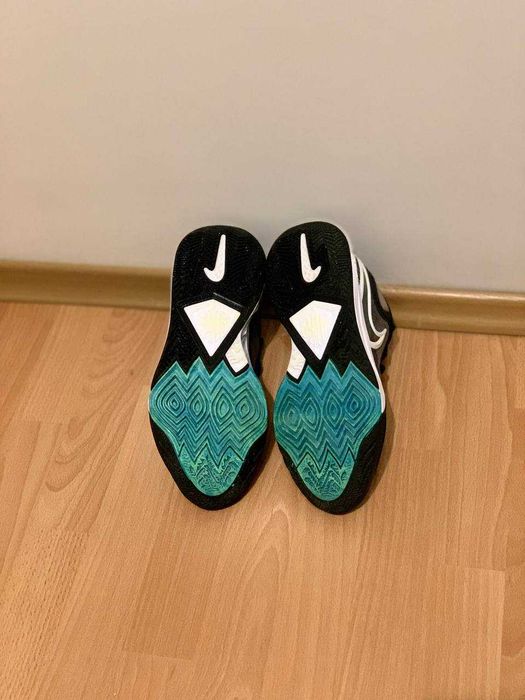 Nike Kyrie 8 Orca баскетбольні Кросівки