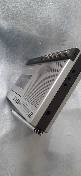 Radiomagnetofon  Grundig cr-180